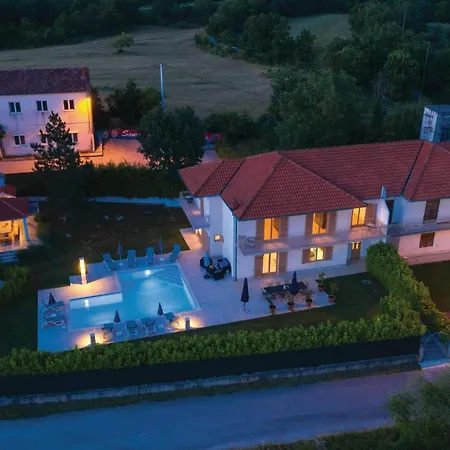 Feriehus Five-bedroom In Bisko